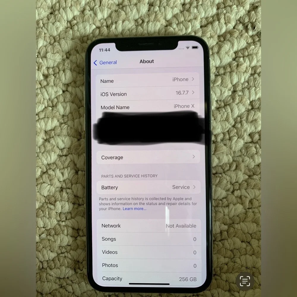 Apple IPhone X White 256 GB Unlocked & black phone case